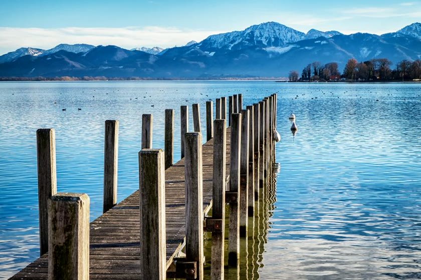 Seen- und Berglandschaft im Bayerischen Chiemgau